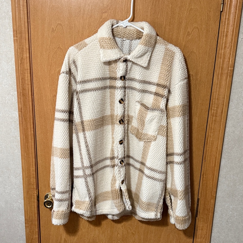 Men’s (No Name Brand) Large Plaid Button-Up Sherpa Jacket Shirt